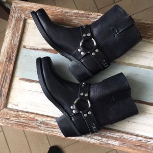 USA Frye boots 🌺❤️🎁💖